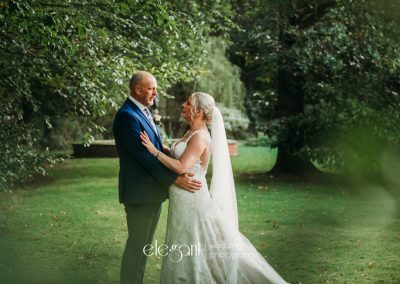 Natural wedding photography at Mount Pleasant Hotel Doncaster